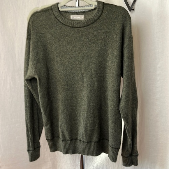 Everlane Other - Everlane The Grade-A Cashmere Crew cashmere olive green crew sweater